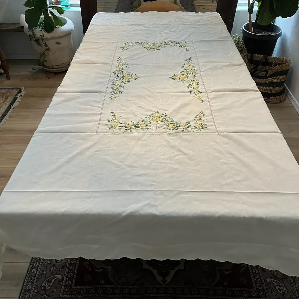 Cream Tablecloth Yellow Floral Embroidery 58